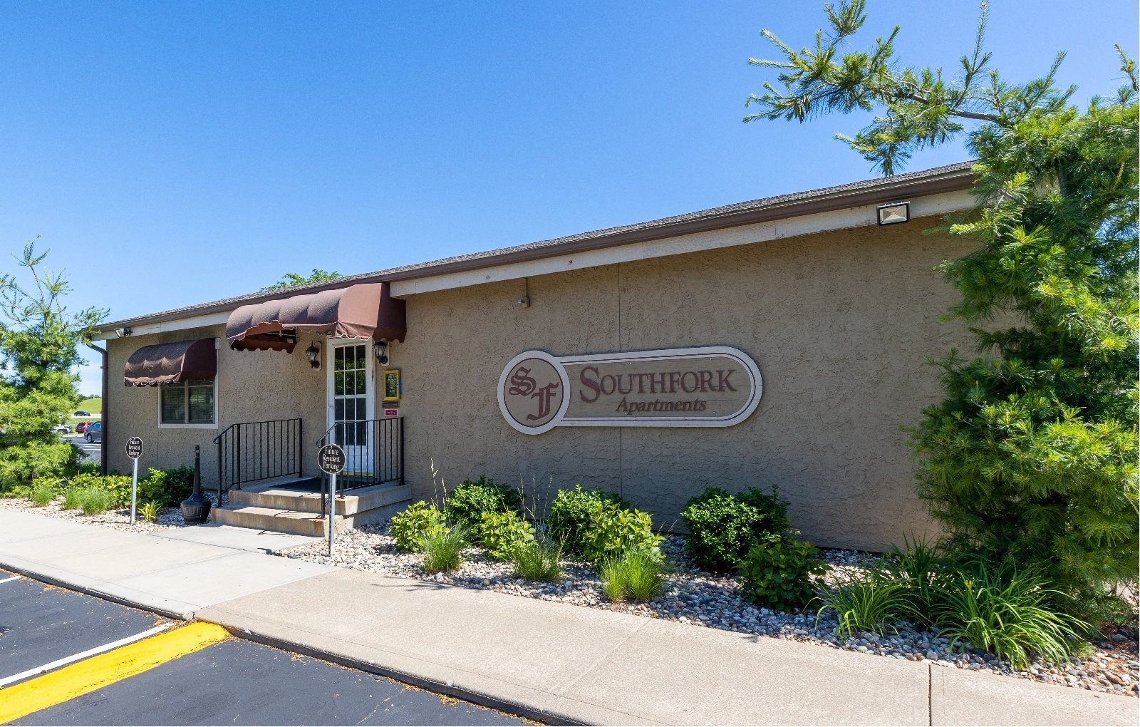 Southfork Apartments Apartments in Olathe, KS